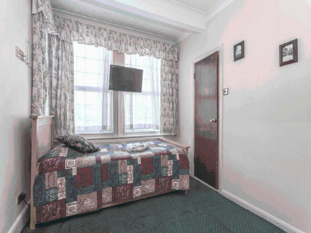 Oyo Ridgeway Hotel Чингфорд Номер фото