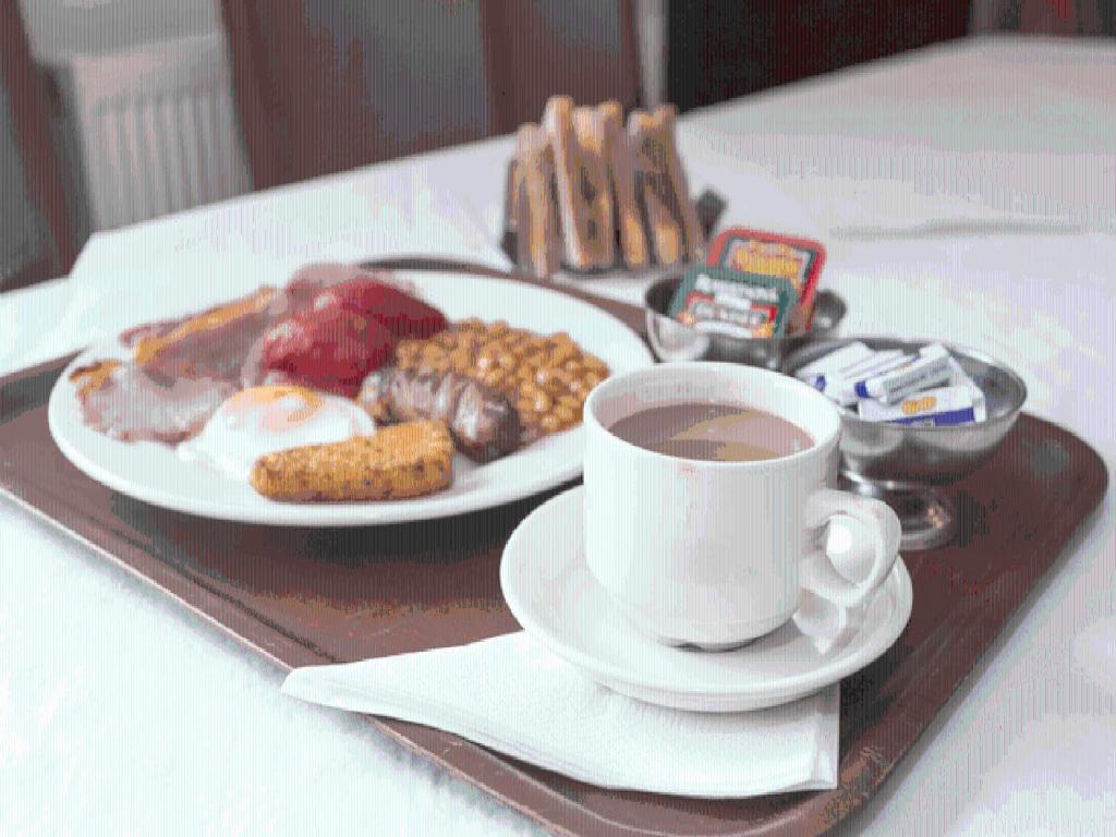 Oyo Ridgeway Hotel Чингфорд Экстерьер фото
